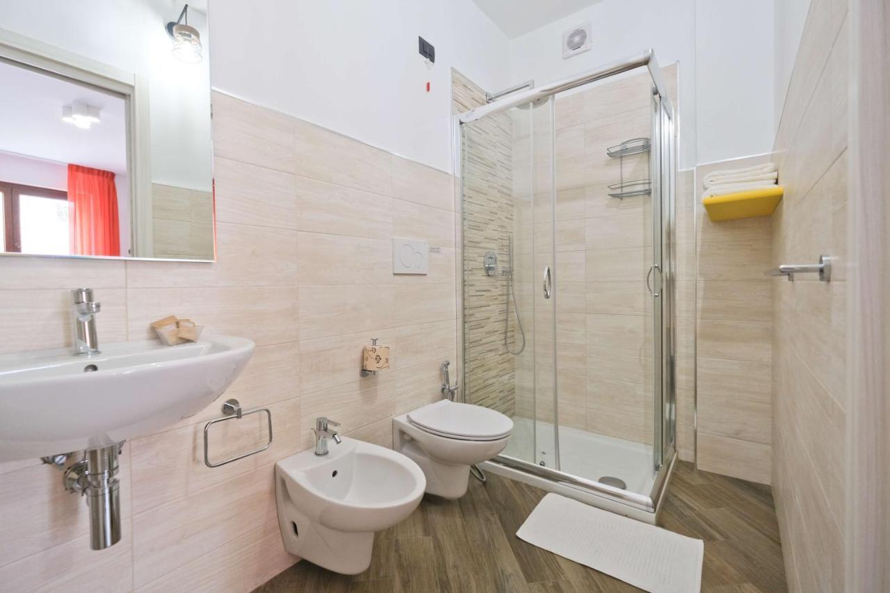 Il Porto Affittacamere B&B Бриндизи Екстериор снимка