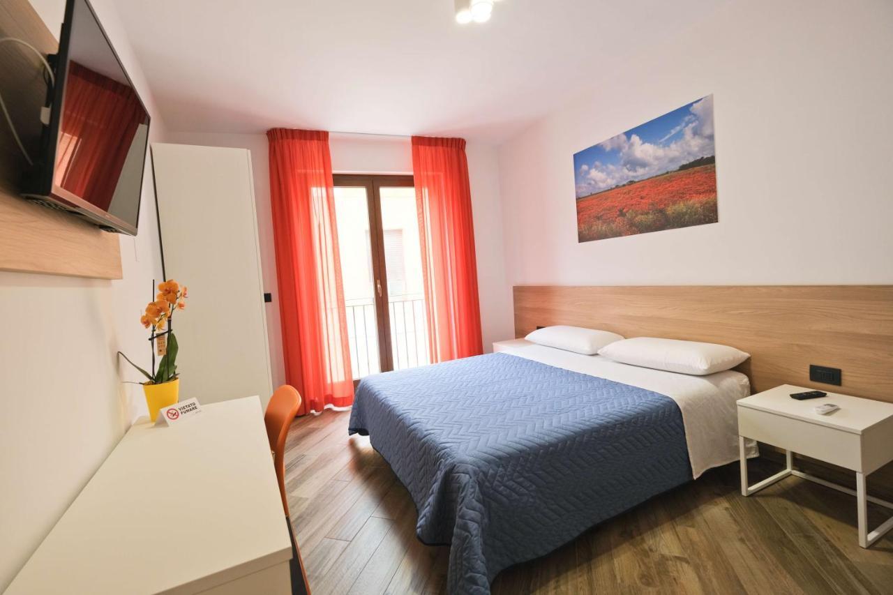 Il Porto Affittacamere B&B Бриндизи Екстериор снимка