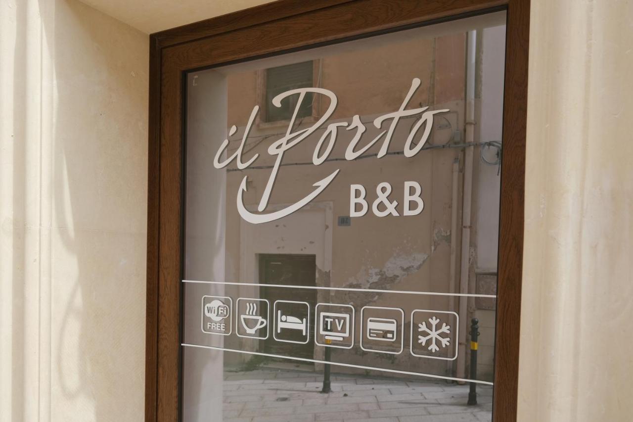 Il Porto Affittacamere B&B Бриндизи Екстериор снимка